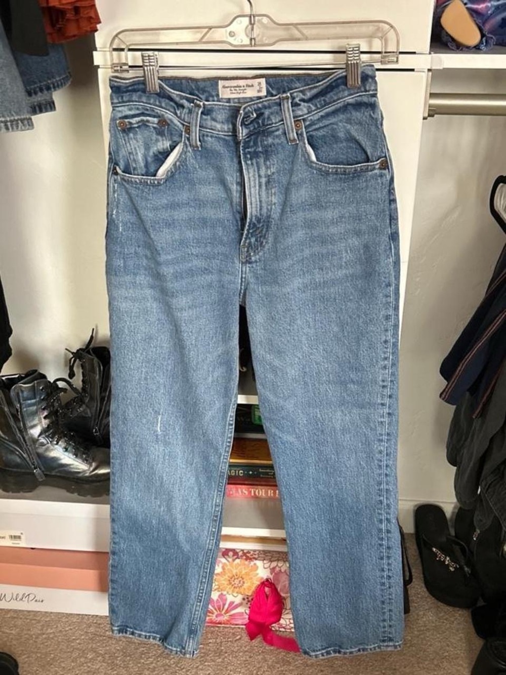 Abercrombie and Fitch Classic 90’s Straight jeans in short